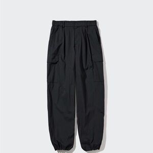 Uniqlo woman’s cargo pants